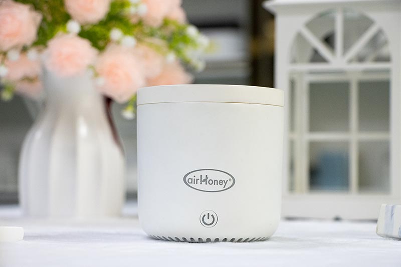 Elegant White USB Fan Aroma Diffuser with EVA Scent Beads
