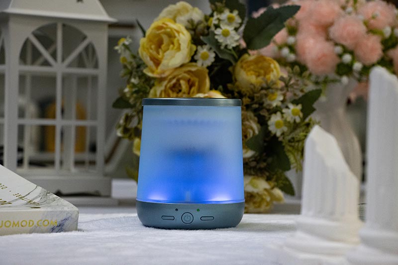 USB Aroma Diffuser with Three-Color Ambient Light