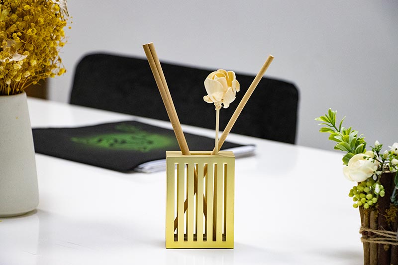 Luxury Gold Alloy Reed Diffuser Home Fragrance Decor