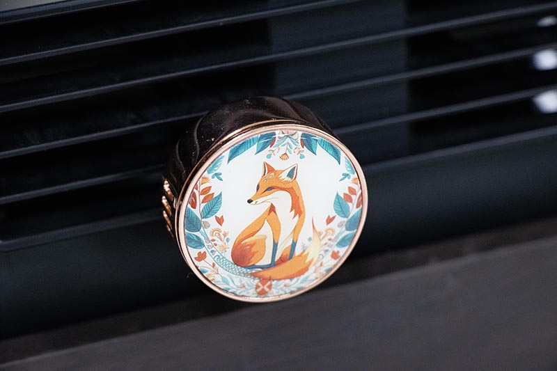 Cute Fox Zinc Alloy Car Diffuser with Epoxy Finish