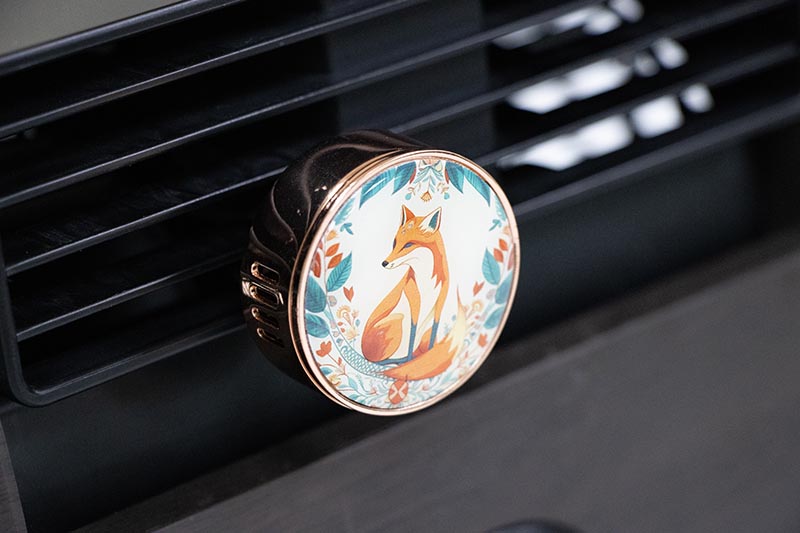Cute Fox Zinc Alloy Car Diffuser with Epoxy Finish
