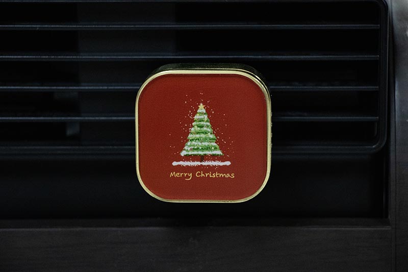 Refined Christmas Car Vent Diffuser in Red and Gold
