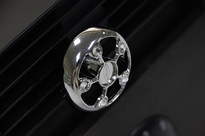 Luxury Silver Car Vent Diffuser with Sparkling Crystals