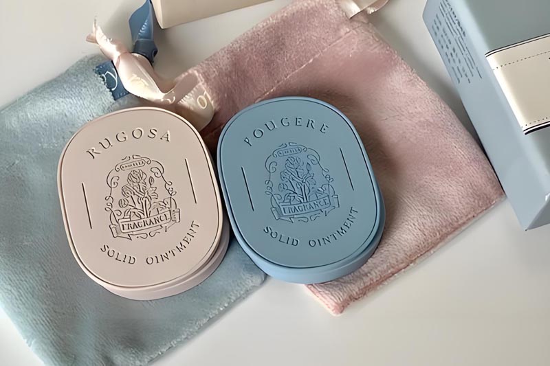 Stylish Women's Solid Perfume in Sleek Oval Design