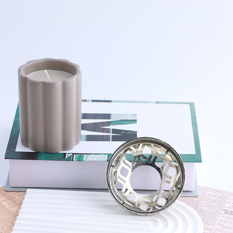 Elegant & Functional Metal Candle Lid for Scented Candles