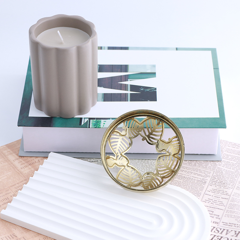 Gold Filigree Candle Lid with Leaf Motif and Fine Detail