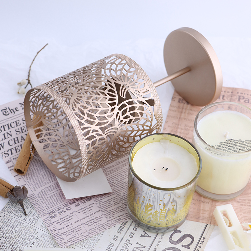 Rose Gold Metal Candle Holder &ndash; Elegant Design